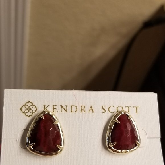 Bordeaux Tigers Eye Maroon Stud Earrings Gold Rare - Picture 2 of 5